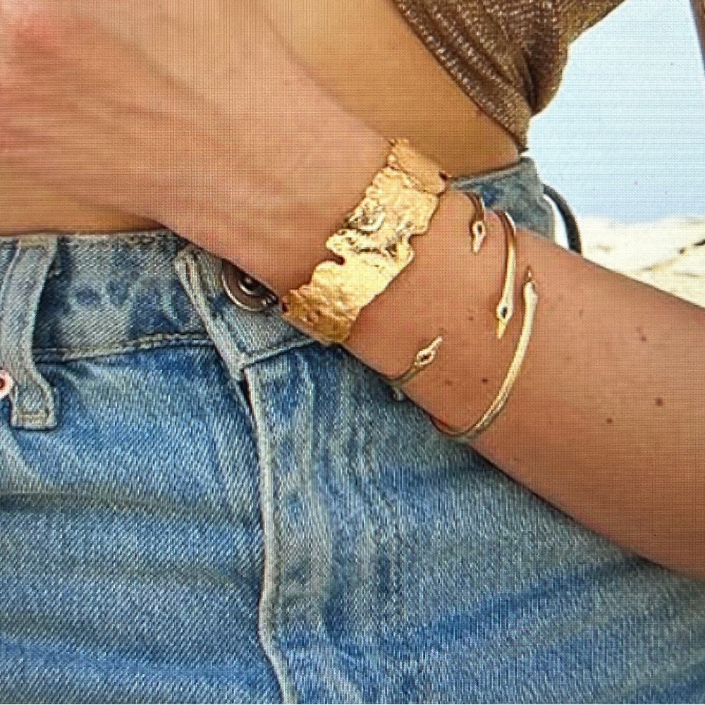 18k PLATED GOLD CUFF BRACELET New
